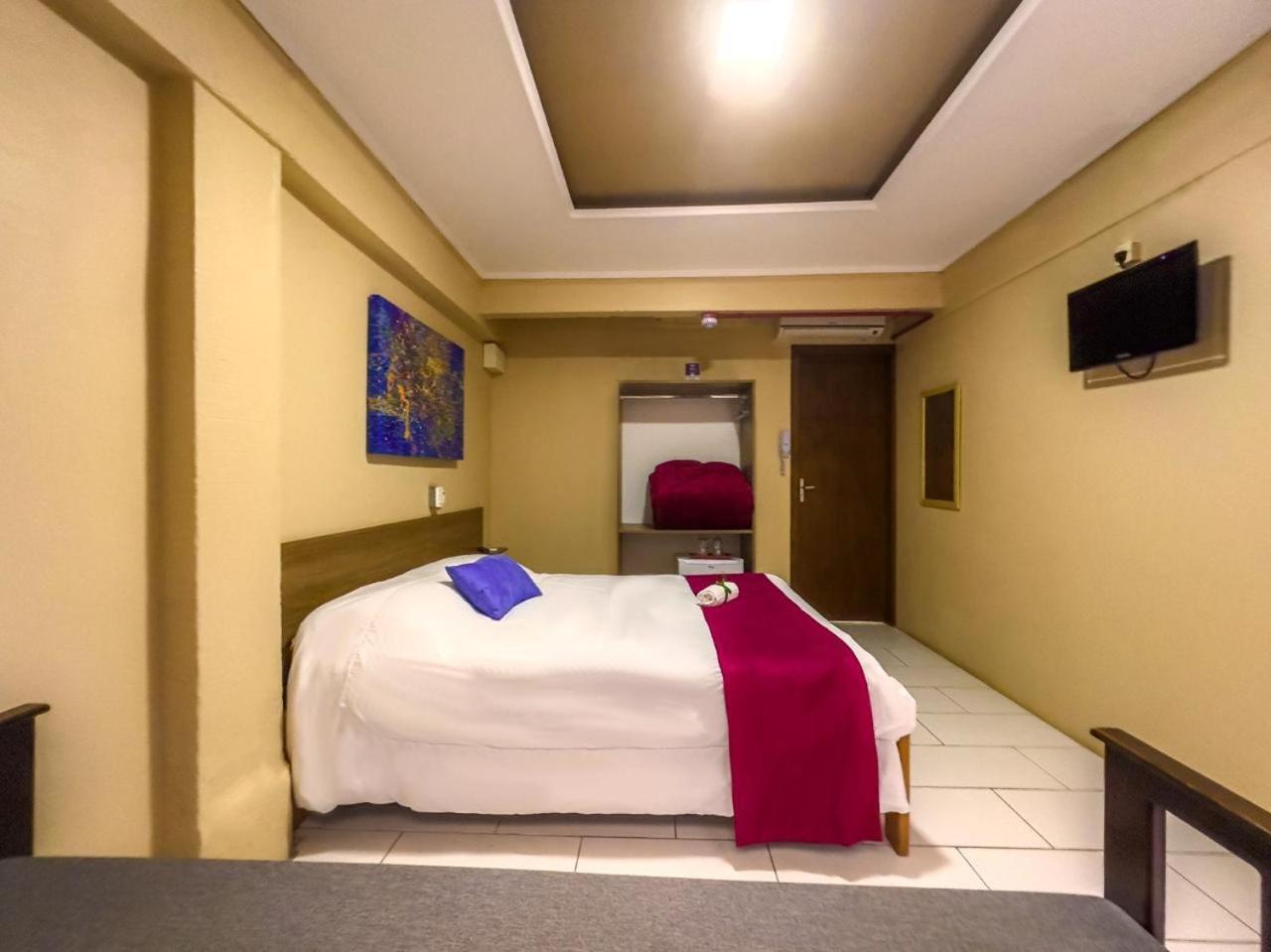 Luzzy Hotel Канела Екстер'єр фото